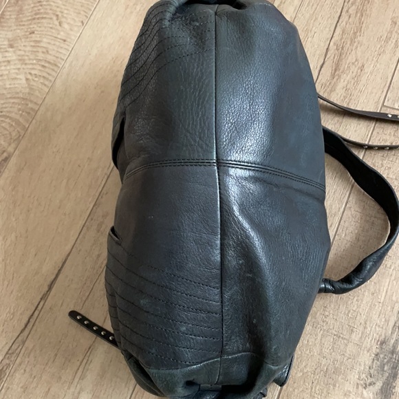 B Makowsky black leather handbag - Picture 7 of 10